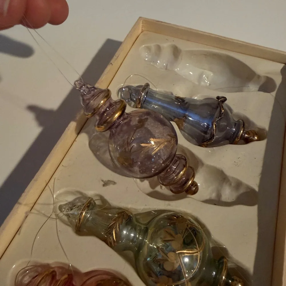 Vintage Hand Blown Glass Christmas Ornaments Gold Gilt‎ Finial Set of 4